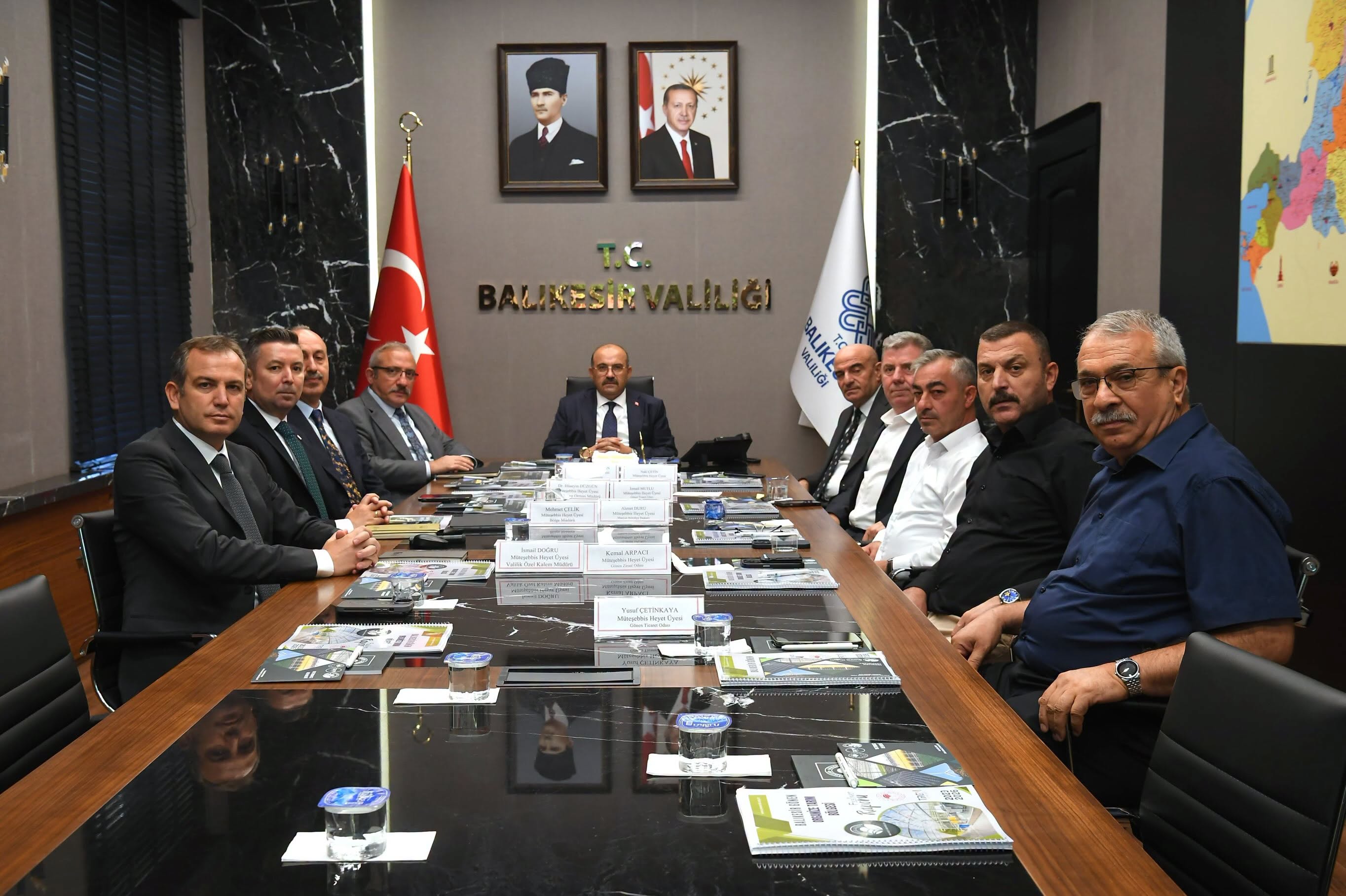 Vali İsmail Ustaoğlu başkanlığında Balıkesir Gönen Tarıma
Dayalı İhtisas Sera Organize Sanayi Bölgesi (Gönen TDİOSB) Müteşebbis Heyet
Toplantısı gerçekleştirildi.